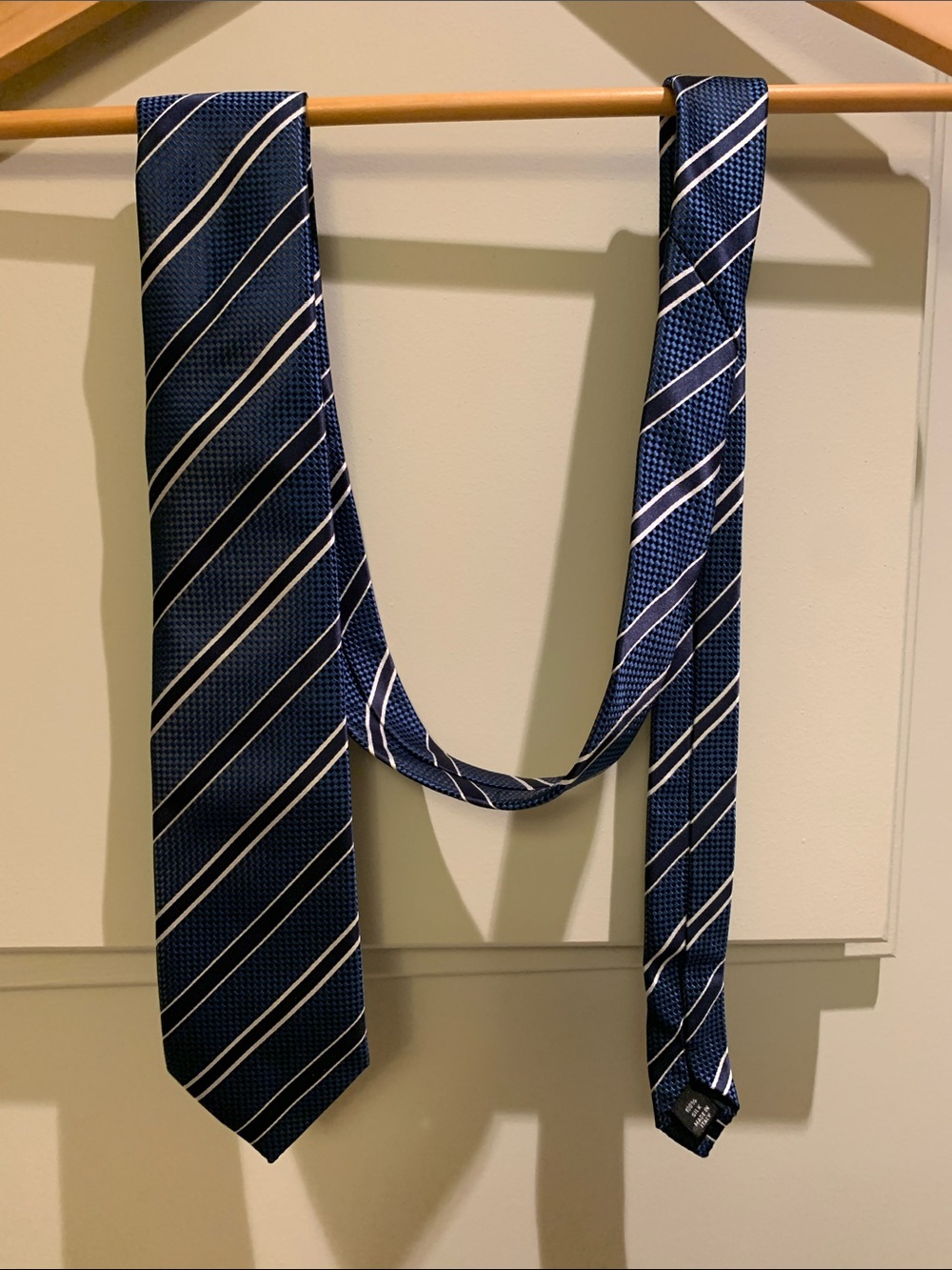 Prada Tie: Classic Navy Striped Men's Tie